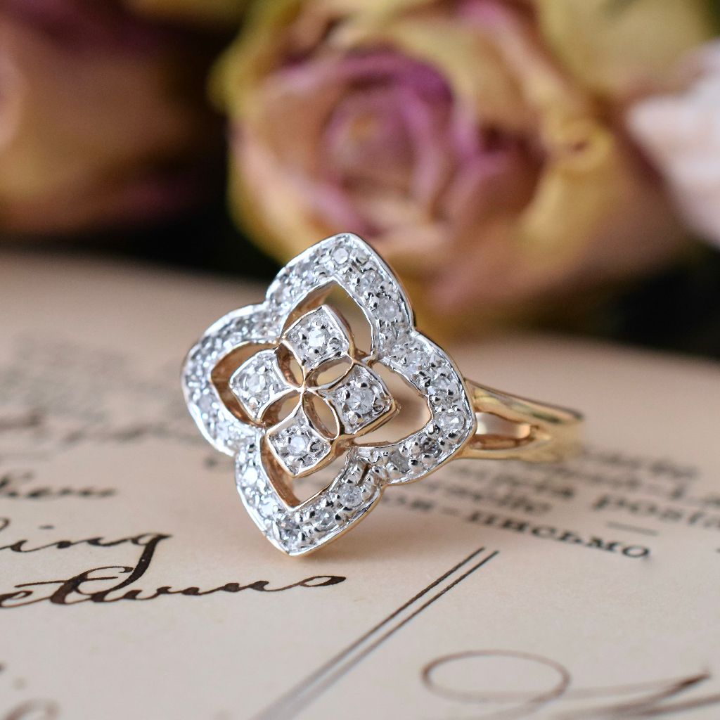 Modern 9ct Yellow Gold Quatrefoil Shaped Diamond Ring