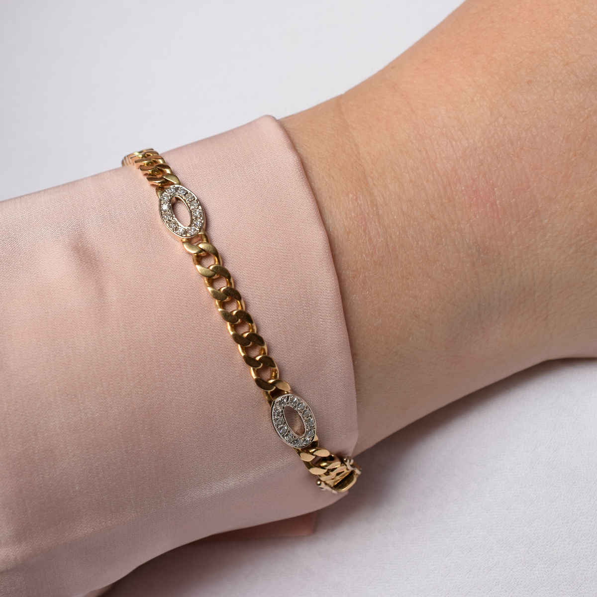 Modern 18ct Yellow Gold Curb-Link Diamond Panel Bracelet 0.60ct