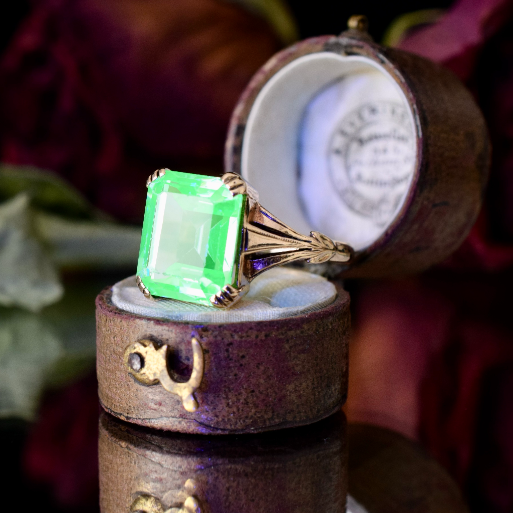 Vintage 9ct Yellow Gold ‘Uranium Glass’ Ring Circa 1940’s