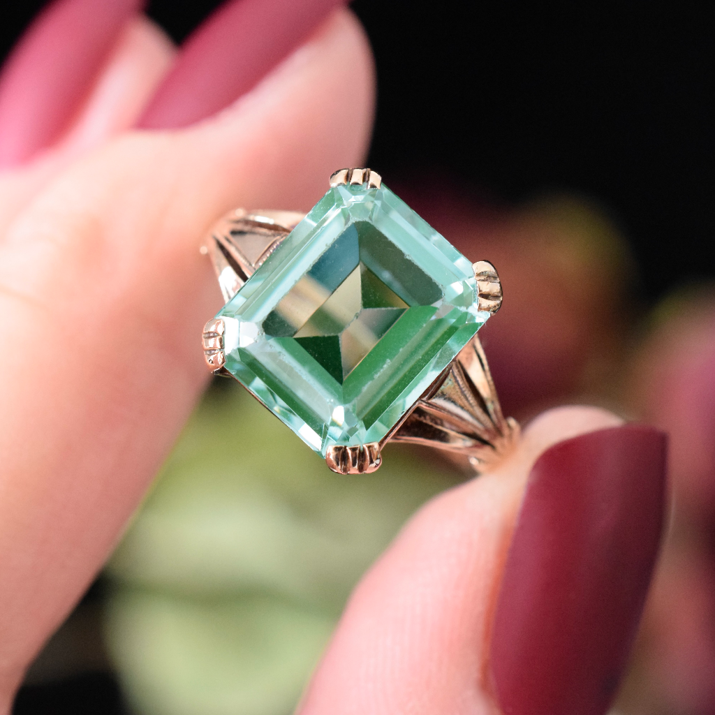 Vintage 9ct Yellow Gold ‘Uranium Glass’ Ring Circa 1940’s