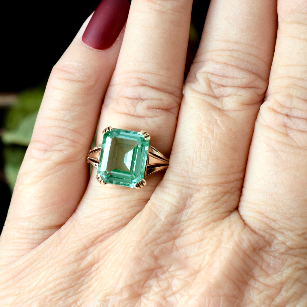 Vintage 9ct Yellow Gold ‘Uranium Glass’ Ring Circa 1940’s