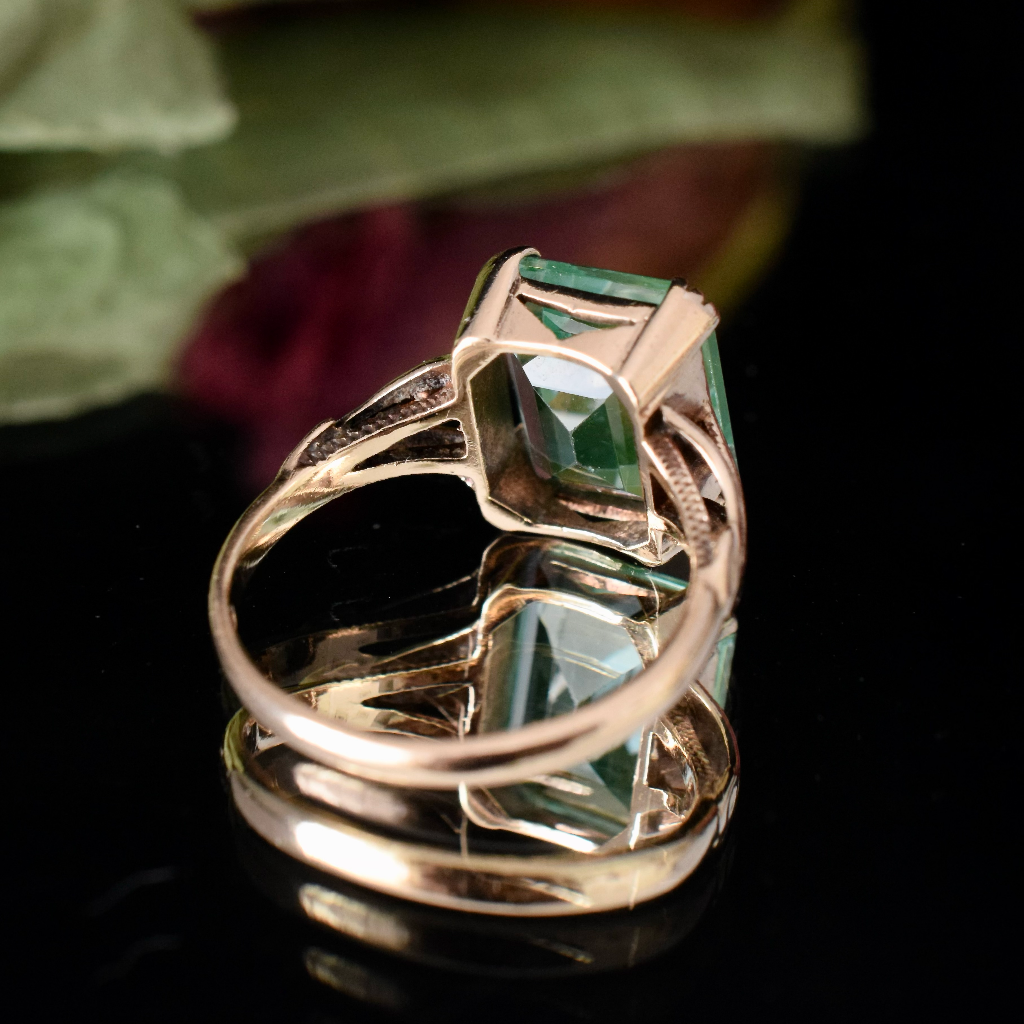 Vintage 9ct Yellow Gold ‘Uranium Glass’ Ring Circa 1940’s