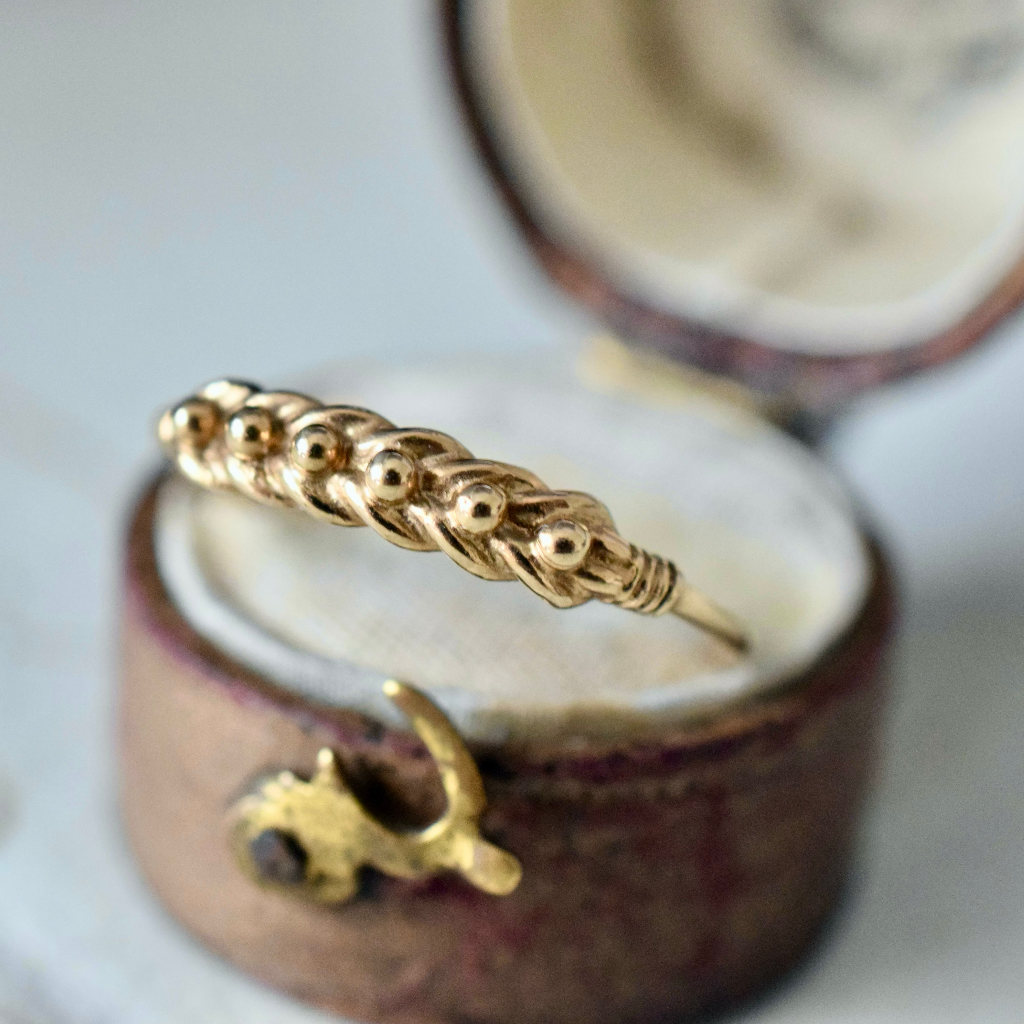 Vintage 9ct Yellow Gold Tiny ‘Keeper’ Ring Birmingham 1987