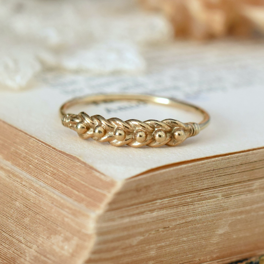 Vintage 9ct Yellow Gold Tiny ‘Keeper’ Ring Birmingham 1987