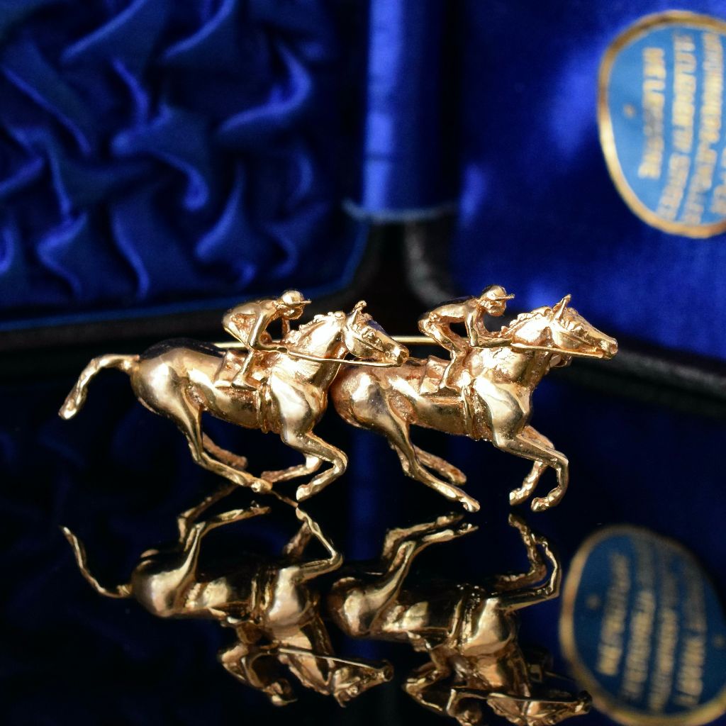 Vintage 9ct Yellow Gold ‘Racehorse’ Brooch by Harriet Glen 1984