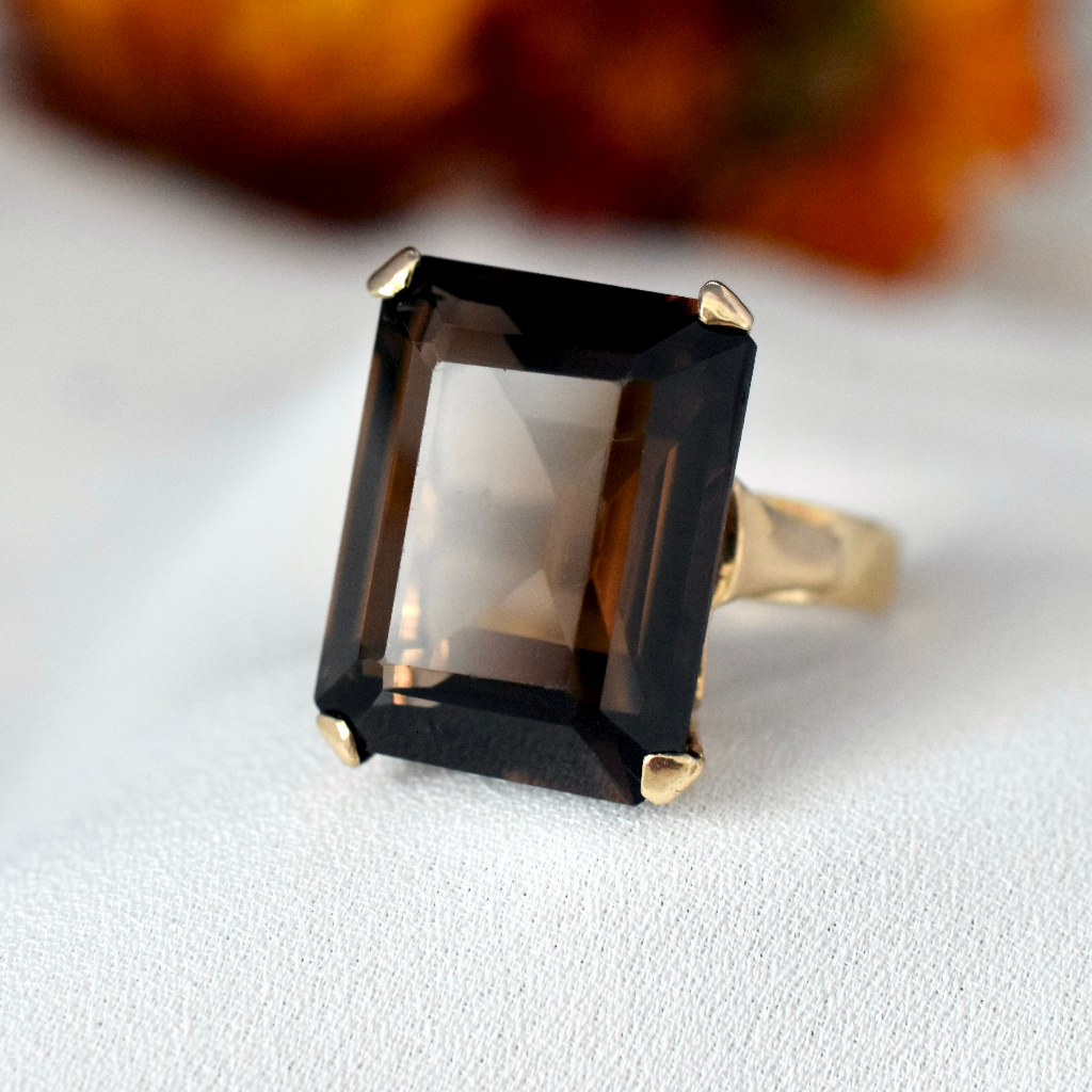 Vintage 9ct Yellow Gold Retro Style Smoky Quartz Ring