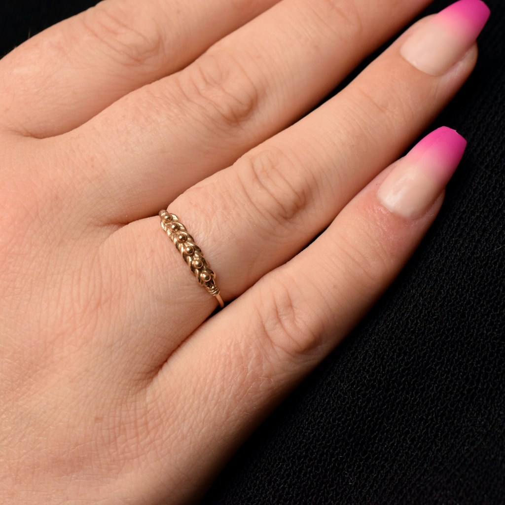 Vintage 9ct Yellow Gold Tiny ‘Keeper’ Ring Birmingham 1987