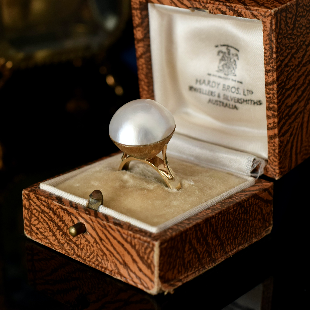 Vintage 18ct Yellow Gold Mabe Pearl Ring