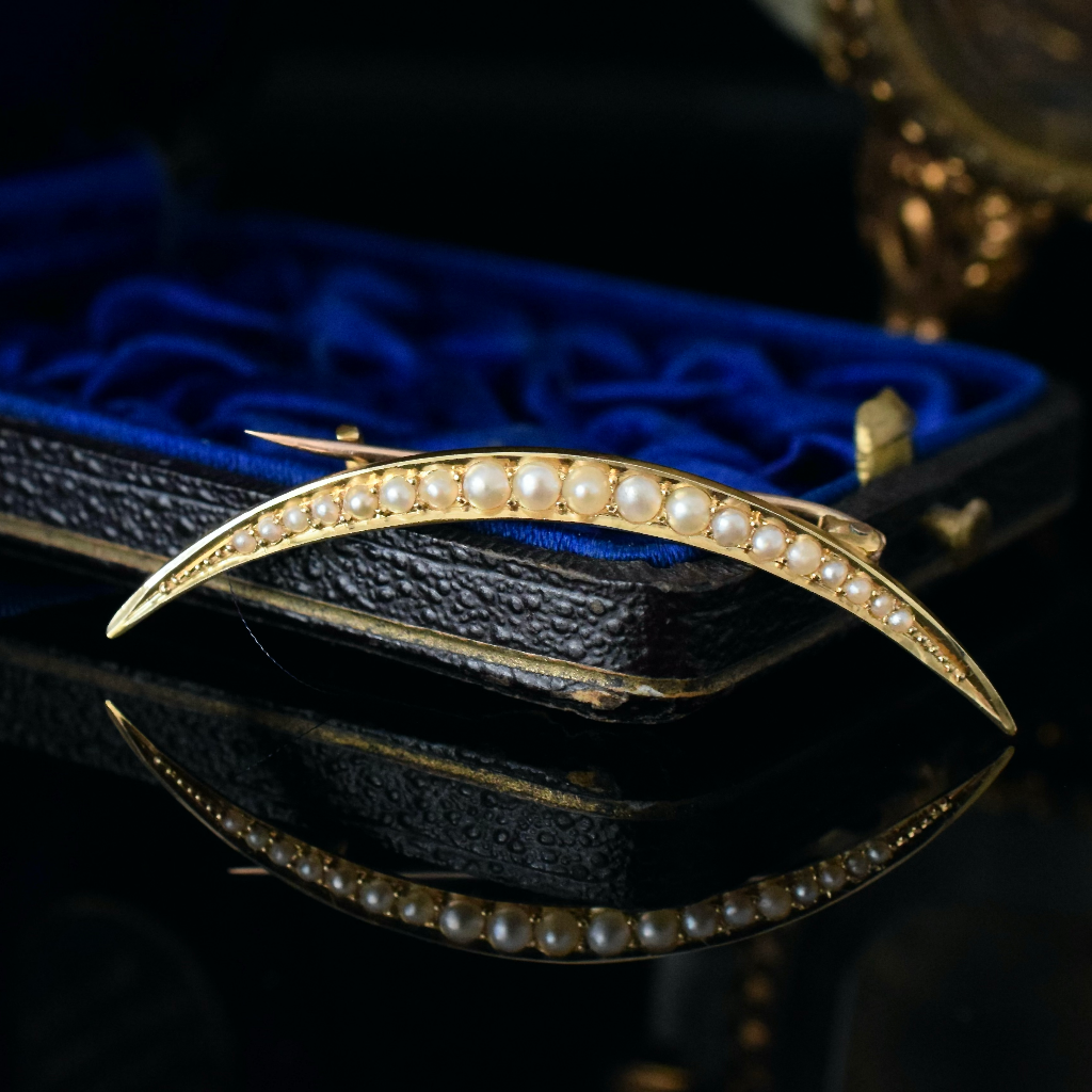 Antique Edwardian 15ct Yellow Gold Crescent Brooch Circa 1910
