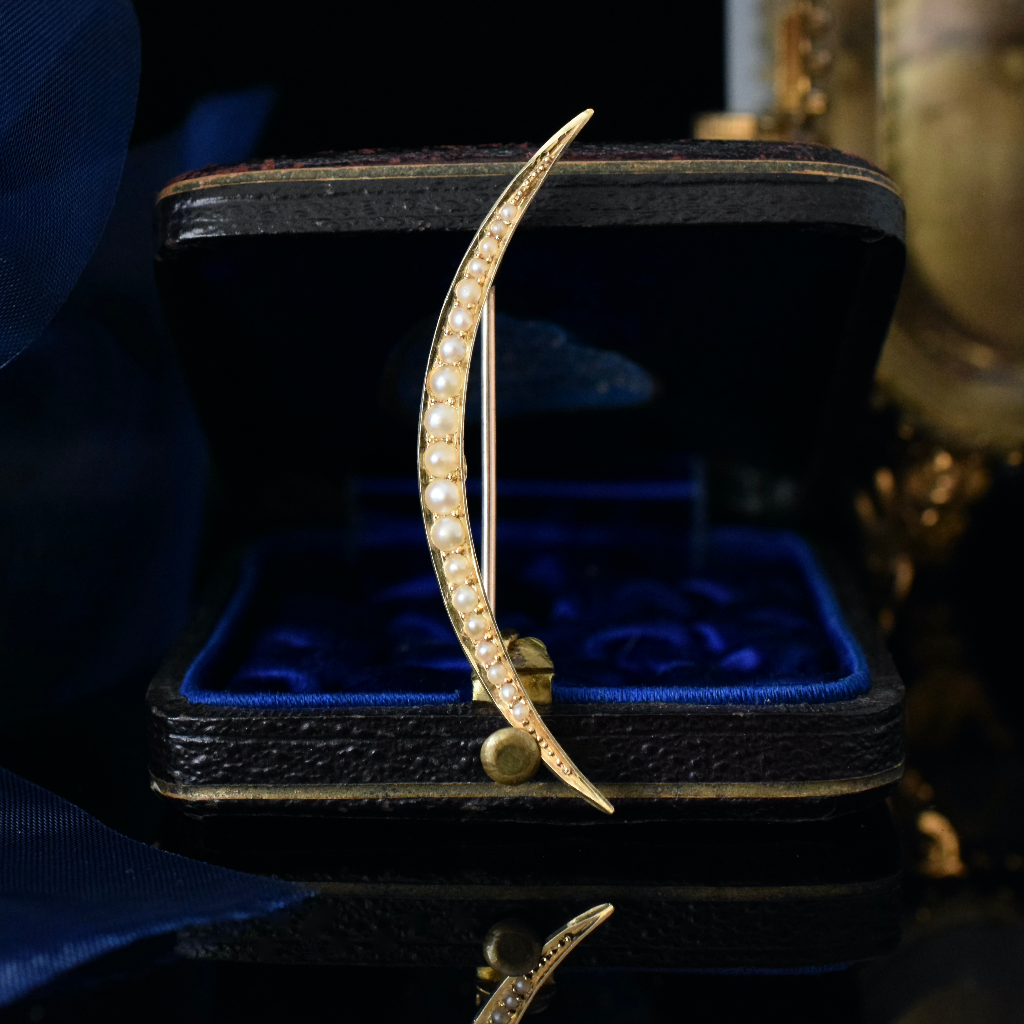 Antique Edwardian 15ct Yellow Gold Crescent Brooch Circa 1910