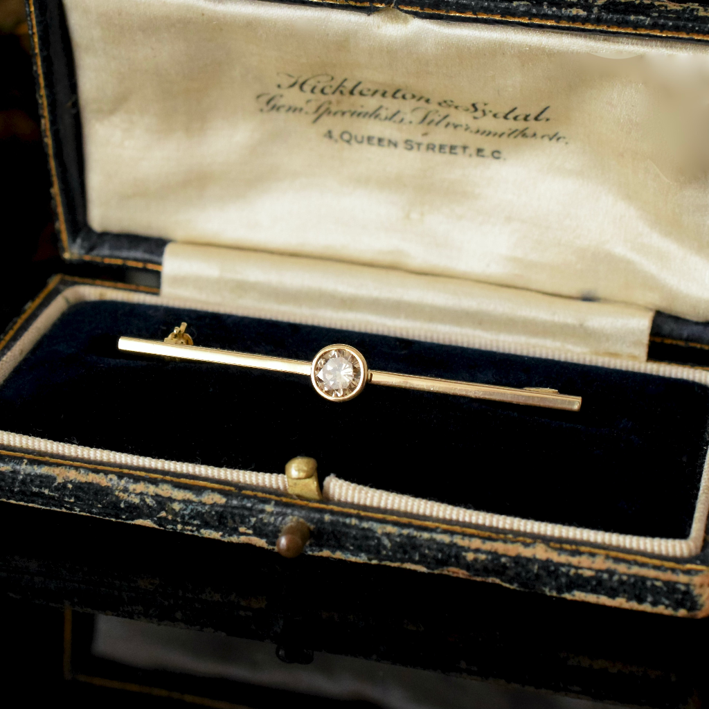 Modern 18ct Yellow Gold Champagne Diamond 0.50ct Bar Brooch