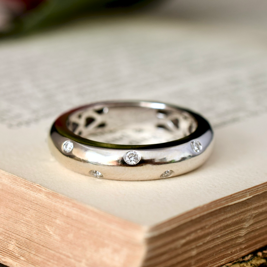 Modern 18ct White Gold Tube Style Diamond Wedding Band