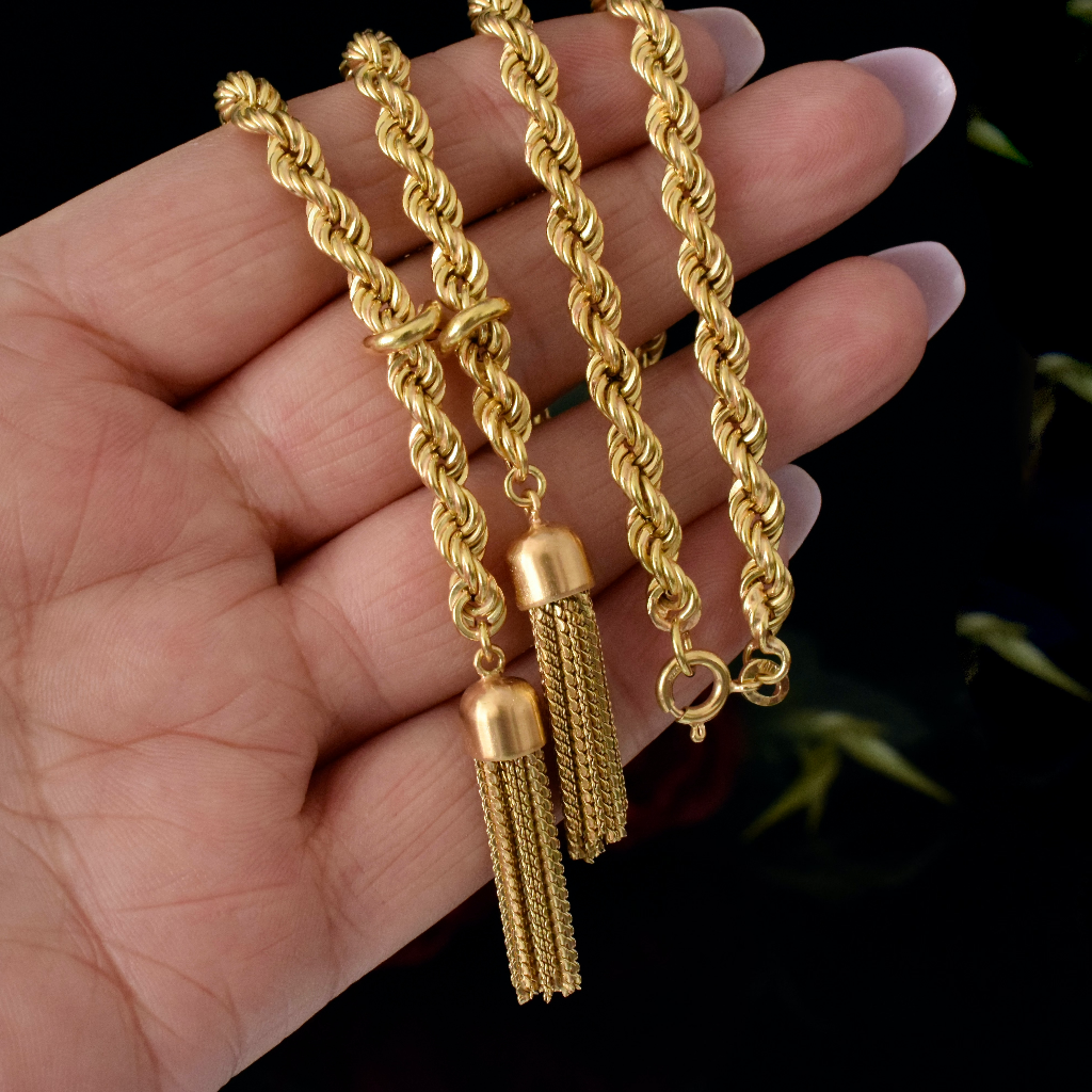 Superb 18ct Yellow Gold Italian Lariat Tassel Necklace