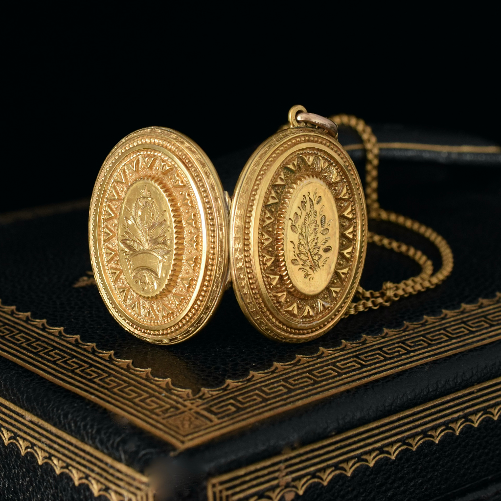 Antique Australian 15ct Yellow Gold Locket By Duggin, Shappere And Co. Circa 1900
