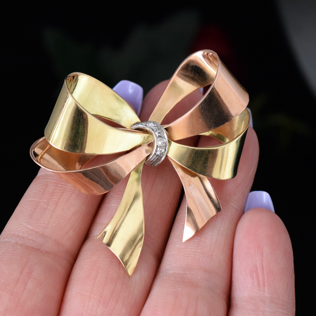 Vintage Retro 14ct Two Tone Gold And Diamond Bow Brooch Circa 1940’s