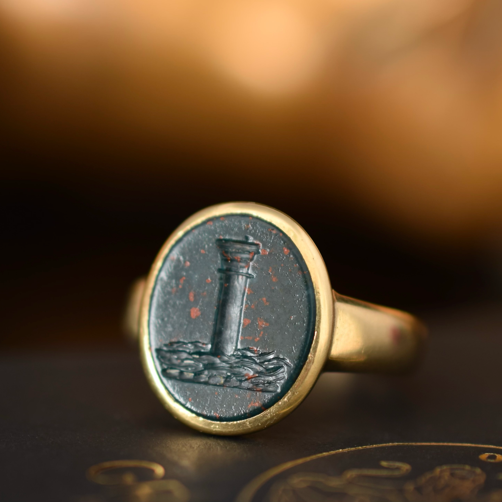 Antique 18ct Yellow Gold Intaglio Seal Bloodstone Ring Circa 1915