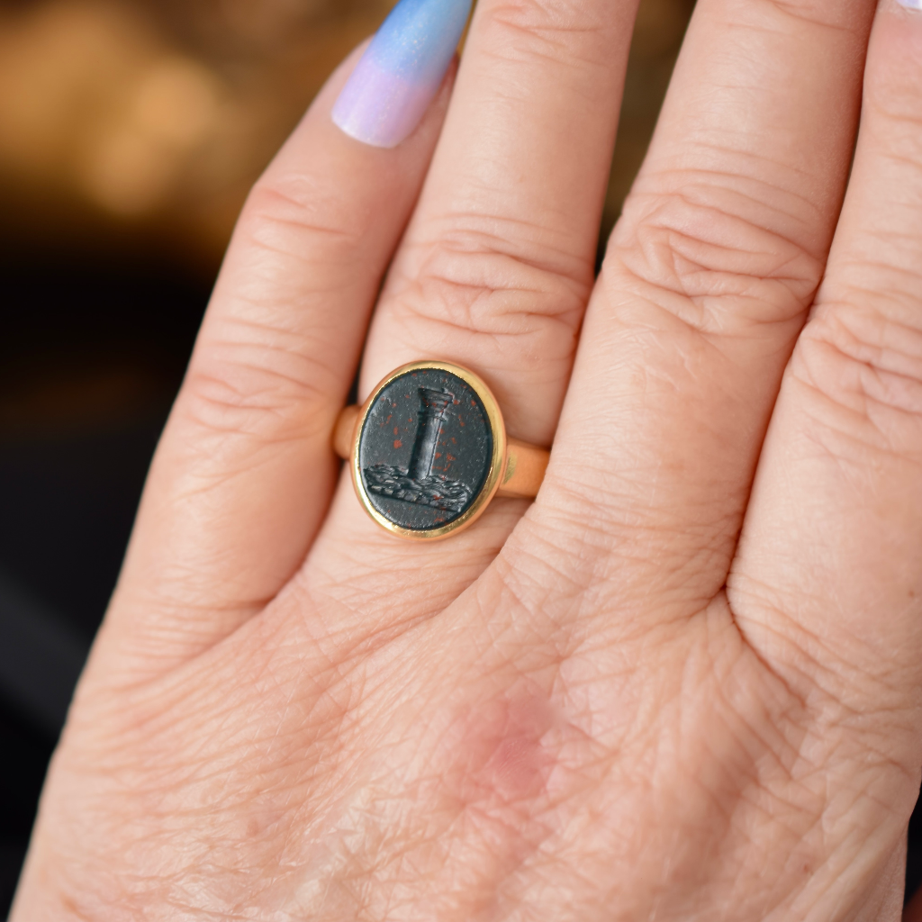 Antique 18ct Yellow Gold Intaglio Seal Bloodstone Ring Circa 1915