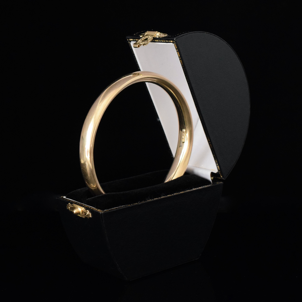 Modern Italian 9ct Yellow Gold Golf Bangle By UnoAErre