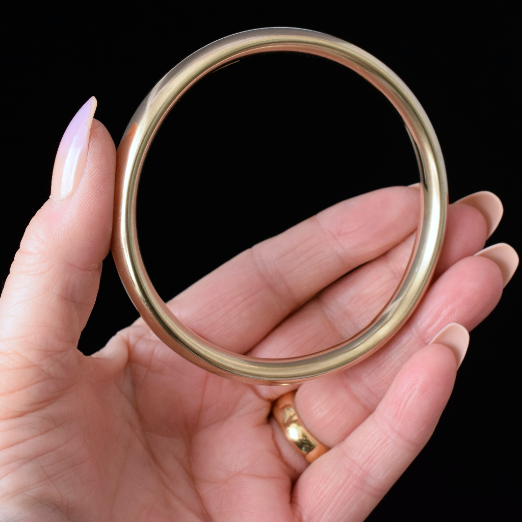 Modern Italian 9ct Yellow Gold Golf Bangle By UnoAErre