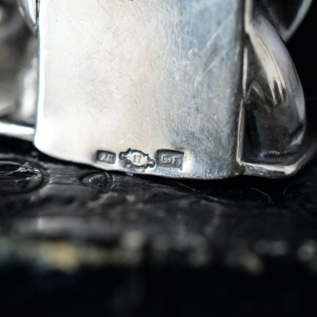 Vintage Heavy Silver Hollow Curblink Bracelet 81.33 Grams
