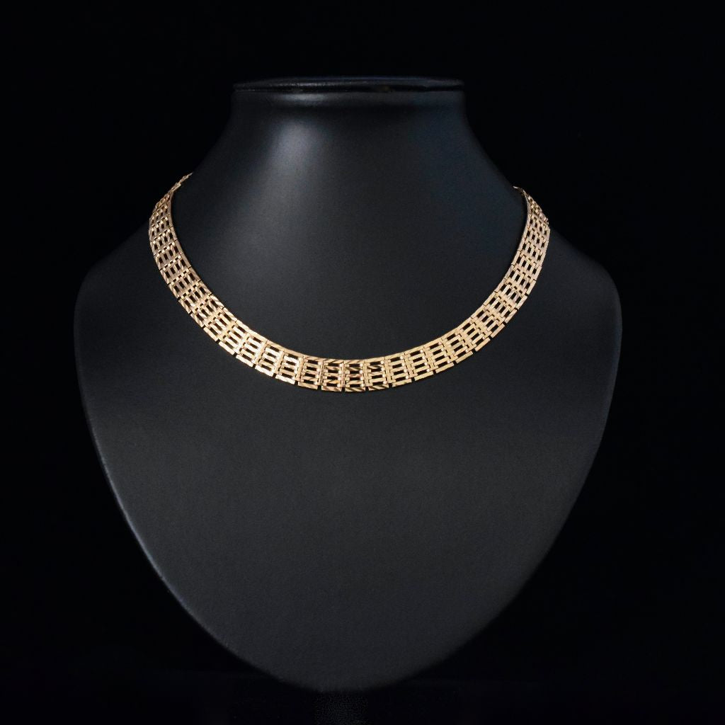 Vintage 9ct Yellow Gold ‘Gate-link’ Collar Necklace 1969