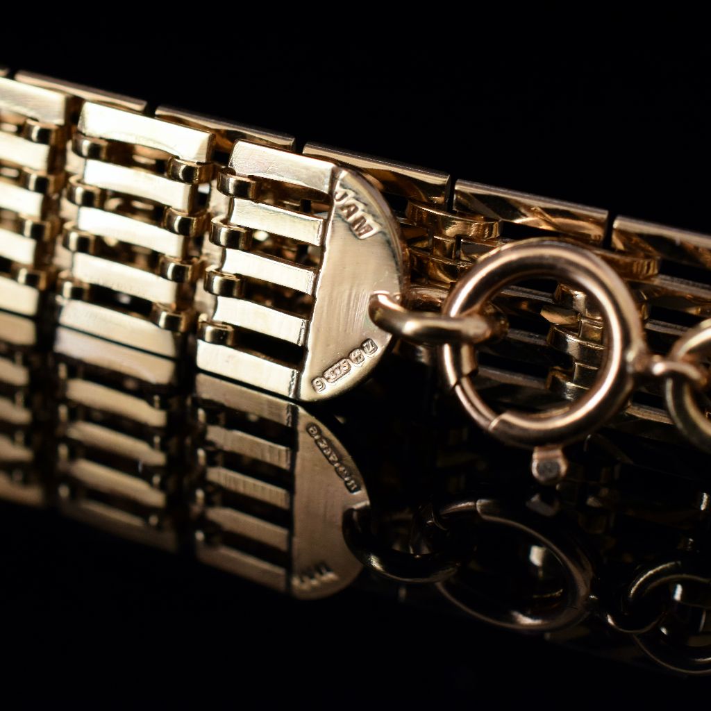 Vintage 9ct Yellow Gold ‘Gate-link’ Collar Necklace 1969