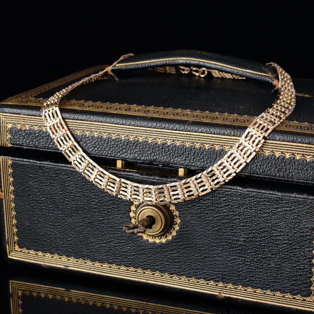 Vintage 9ct Yellow Gold ‘Gate-link’ Collar Necklace 1969