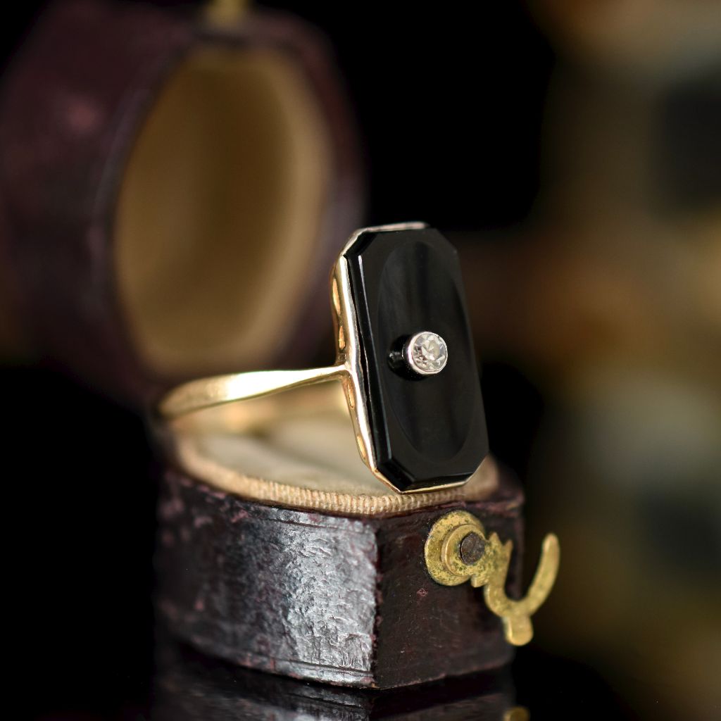Art Deco 15ct Yellow Gold Onyx And Diamond Circa 1930