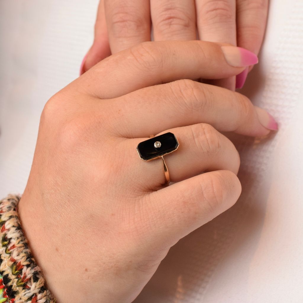 Art Deco 15ct Yellow Gold Onyx And Diamond Circa 1930