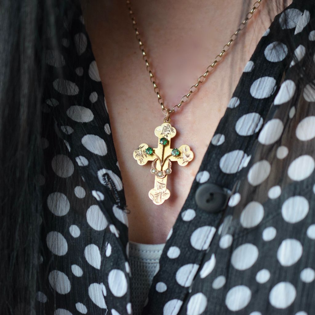 Antique Edwardian Australian 9ct Rose Gold ‘Bloomed’ Crucifix By Benjamin And Sons (1887-Present)