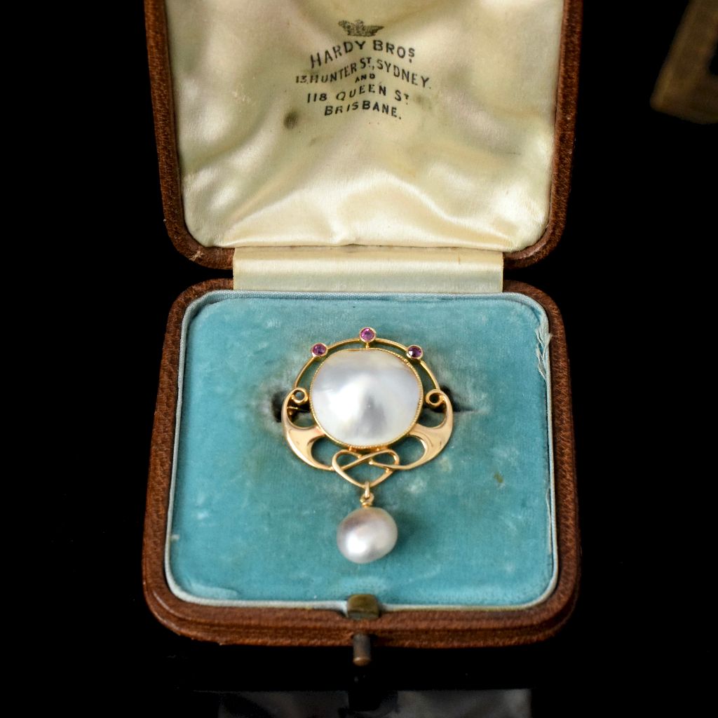 Antique Art Nouveau/Arts & Crafts 15ct Yellow Gold Pearl & Ruby Brooch Circa 1910