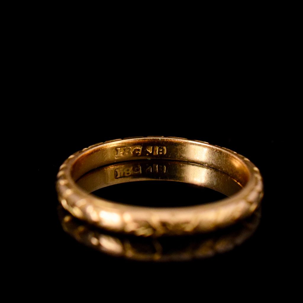 Antique/Vintage 18ct Yellow Gold Floral Band circa 1940