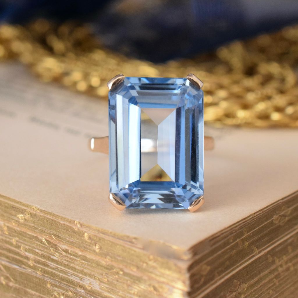 Vintage 9ct Yellow Gold Lab Spinel Cocktail Ring