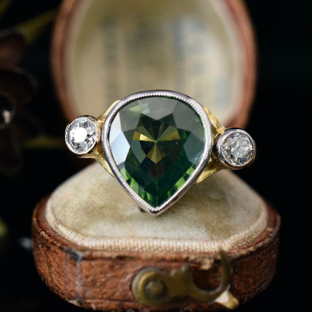 Modern 18ct Yellow Gold Zircon Diamond Ring Included in purchase is an Independent Retail/Insurance Valuation for $5000.00