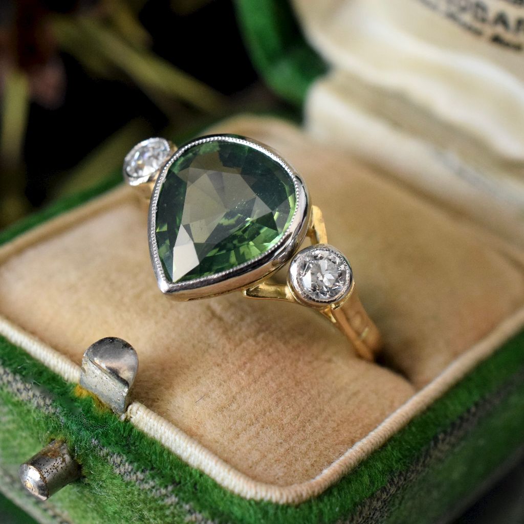 Modern 18ct Yellow Gold Zircon Diamond Ring Included in purchase is an Independent Retail/Insurance Valuation for $5000.00