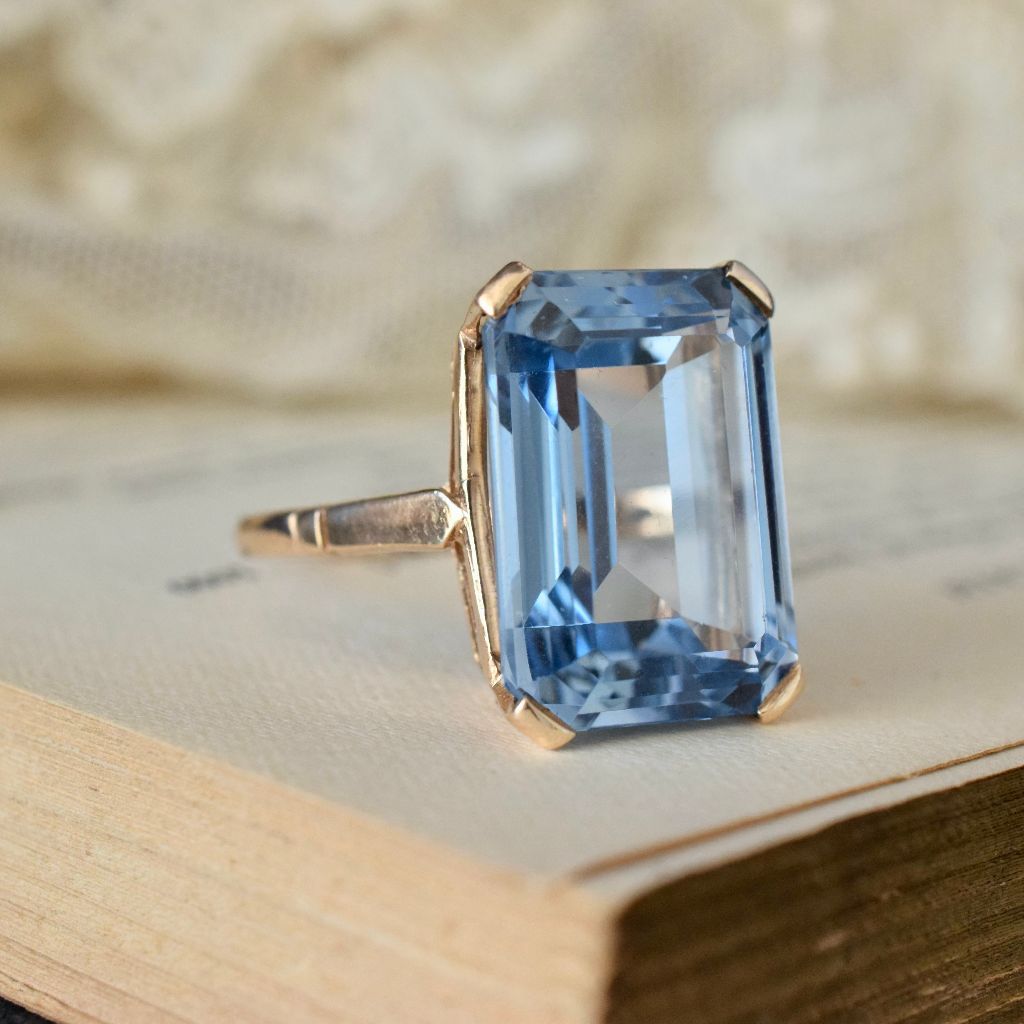 Vintage 9ct Yellow Gold Lab Spinel Cocktail Ring