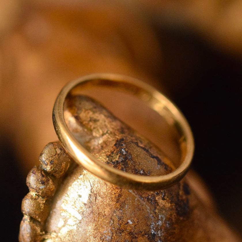 Timeless 22ct Yellow Gold Wedding Ring Band Hallmarked Dated 1925