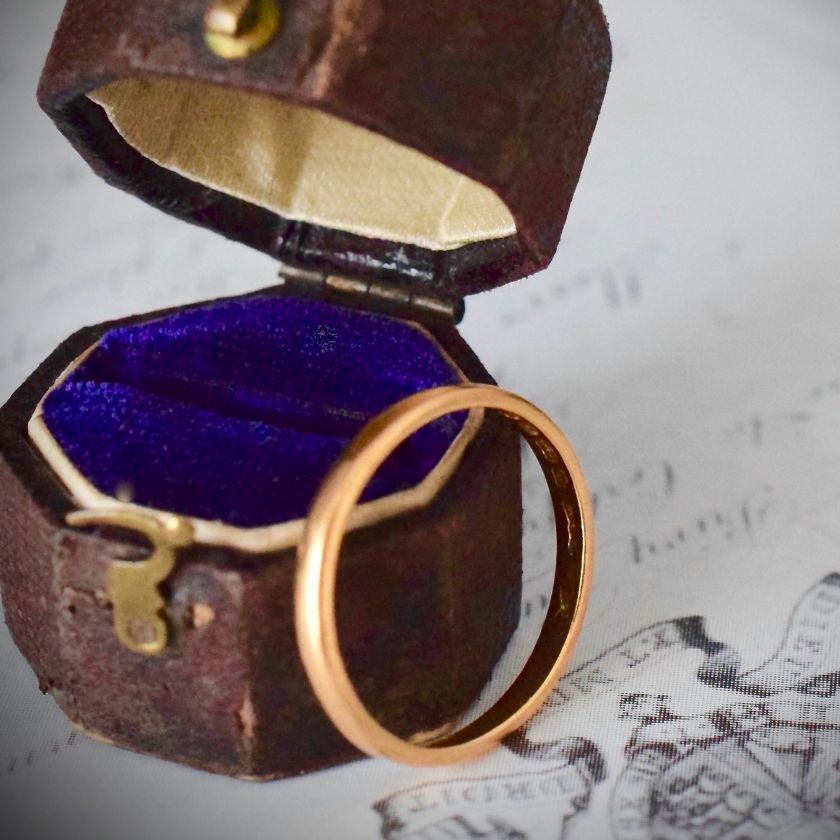 Timeless 22ct Yellow Gold Wedding Ring Band Hallmarked Dated 1925