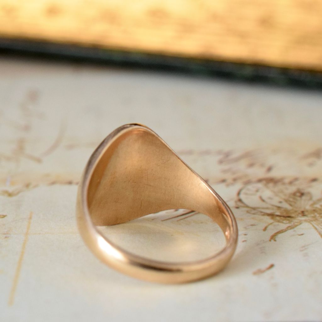 Vintage 9ct Yellow Gold Signet Ring Dated 1977