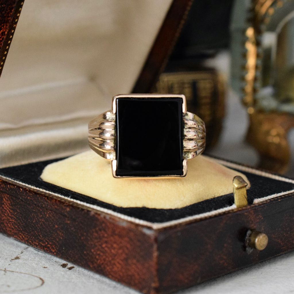 Vintage 9ct Yellow Gold Unisex Onyx Ring
