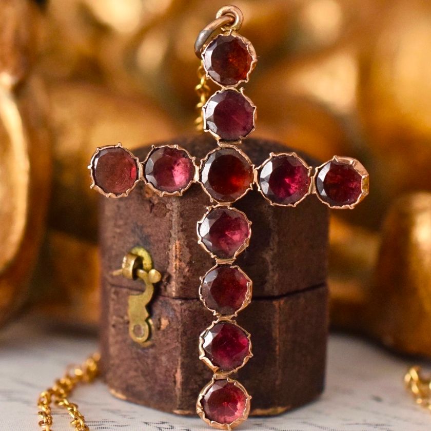 Georgian Flat Cut Garnet Cross / Crucifix Circa 1820