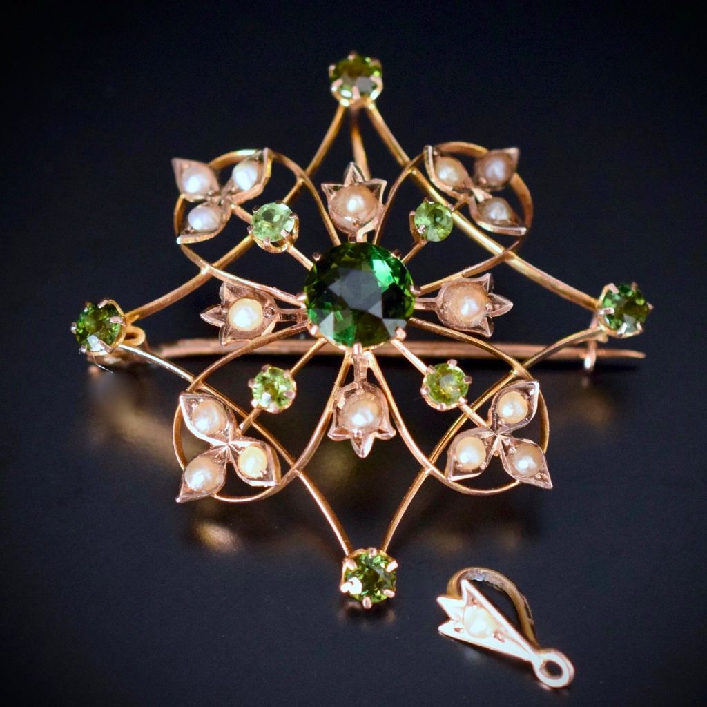 Wonderful Green Tourmaline 9ct Yellow Gold Combination Brooch / Pendant Willis and Sons circa 1910