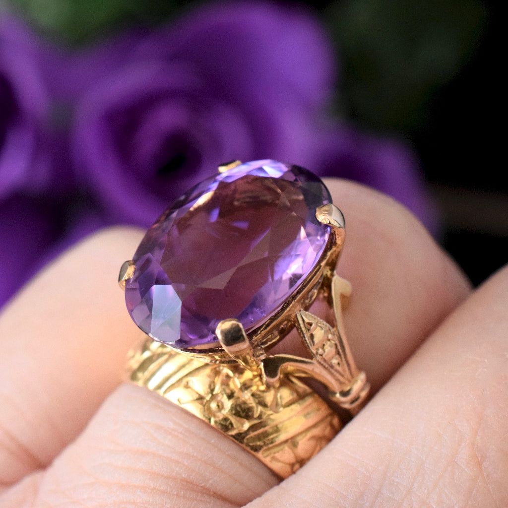 Vintage Large Oval Faceted Amethyst 9ct Yellow Gold British Hallmarks 1963