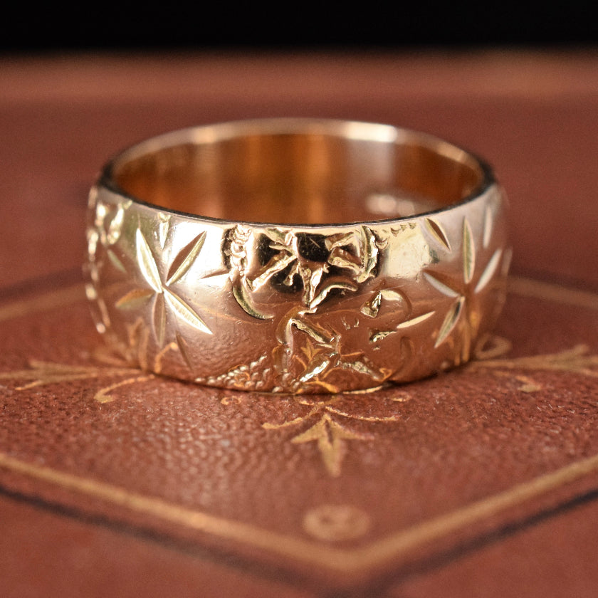 Vintage Wide 9ct Yellow Gold Floral Pattern Ring
