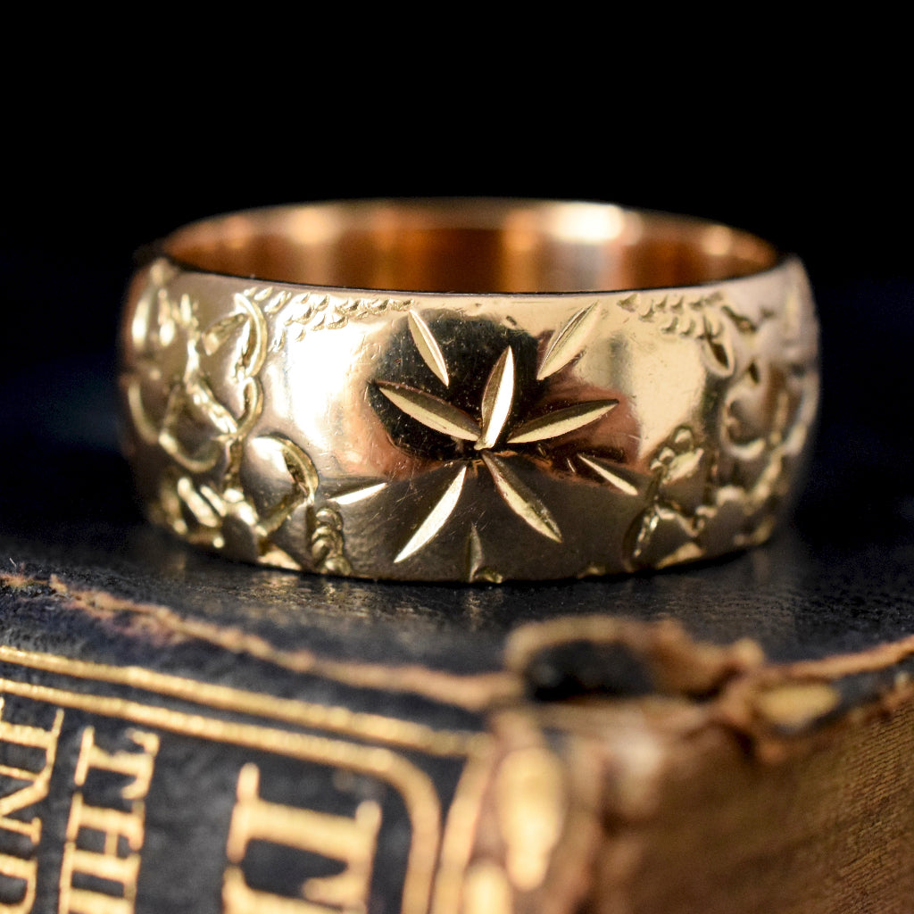 Vintage Wide 9ct Yellow Gold Floral Pattern Ring