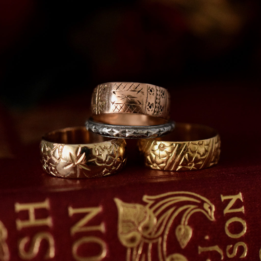 Vintage Wide 9ct Yellow Gold Floral Pattern Ring