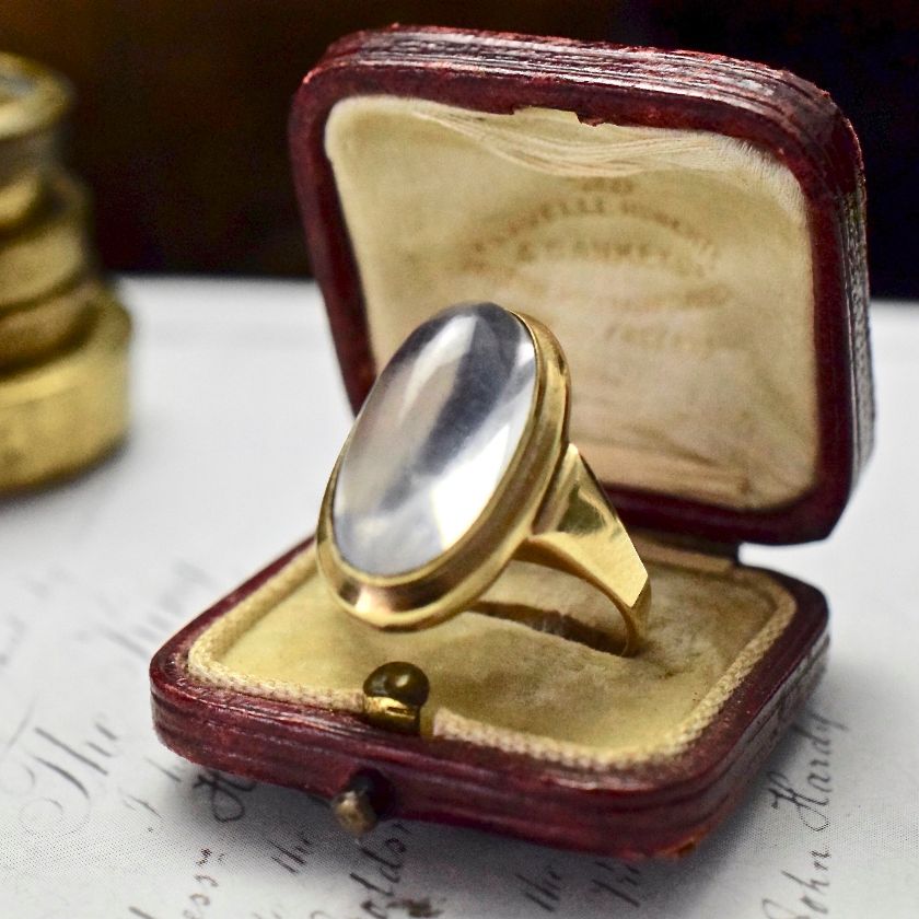 Ethereal Art Deco 1930s 8ct Yellow Gold Large Moonstone Ring