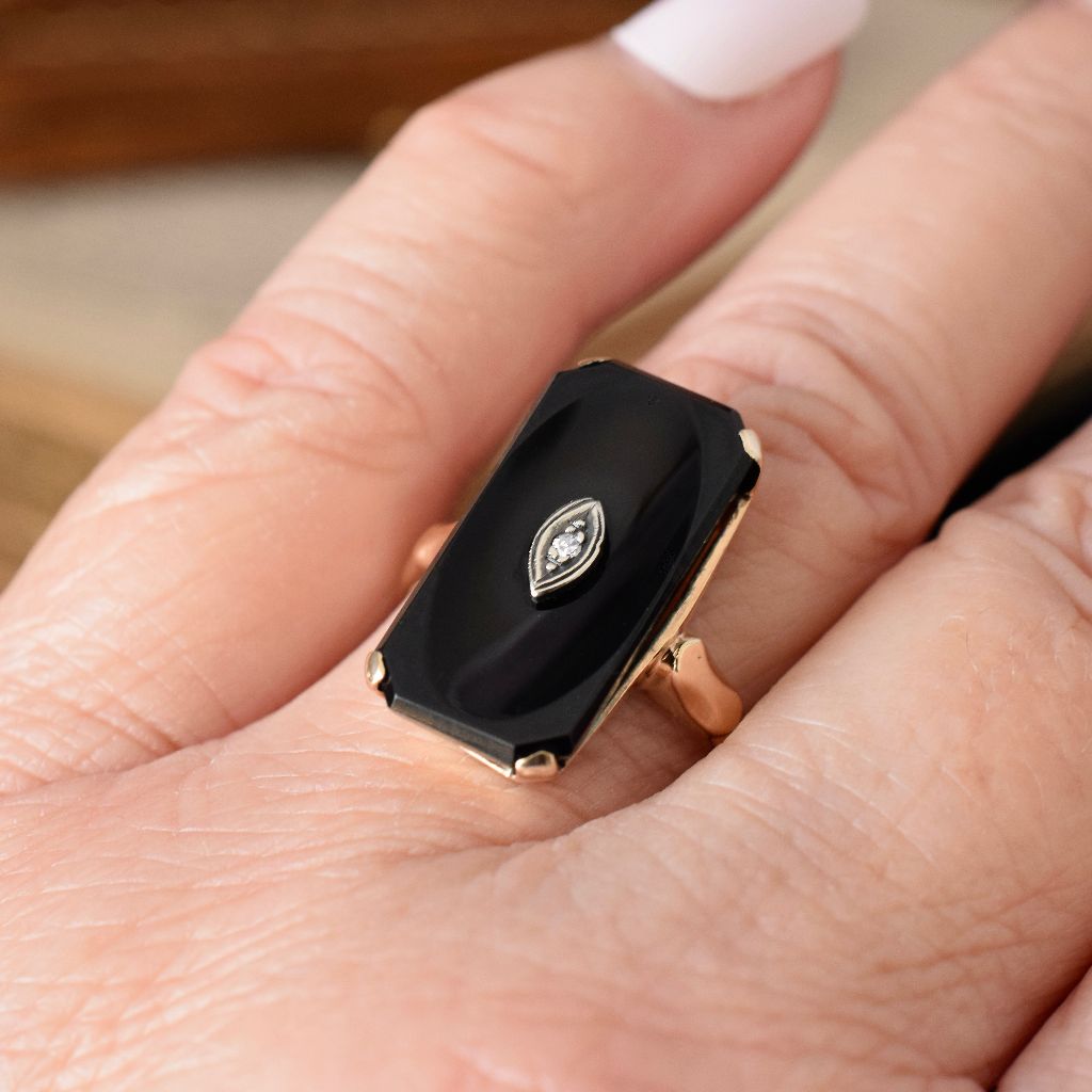Art Deco 10k Yellow Gold Onyx Diamond ring Circa 1930’s