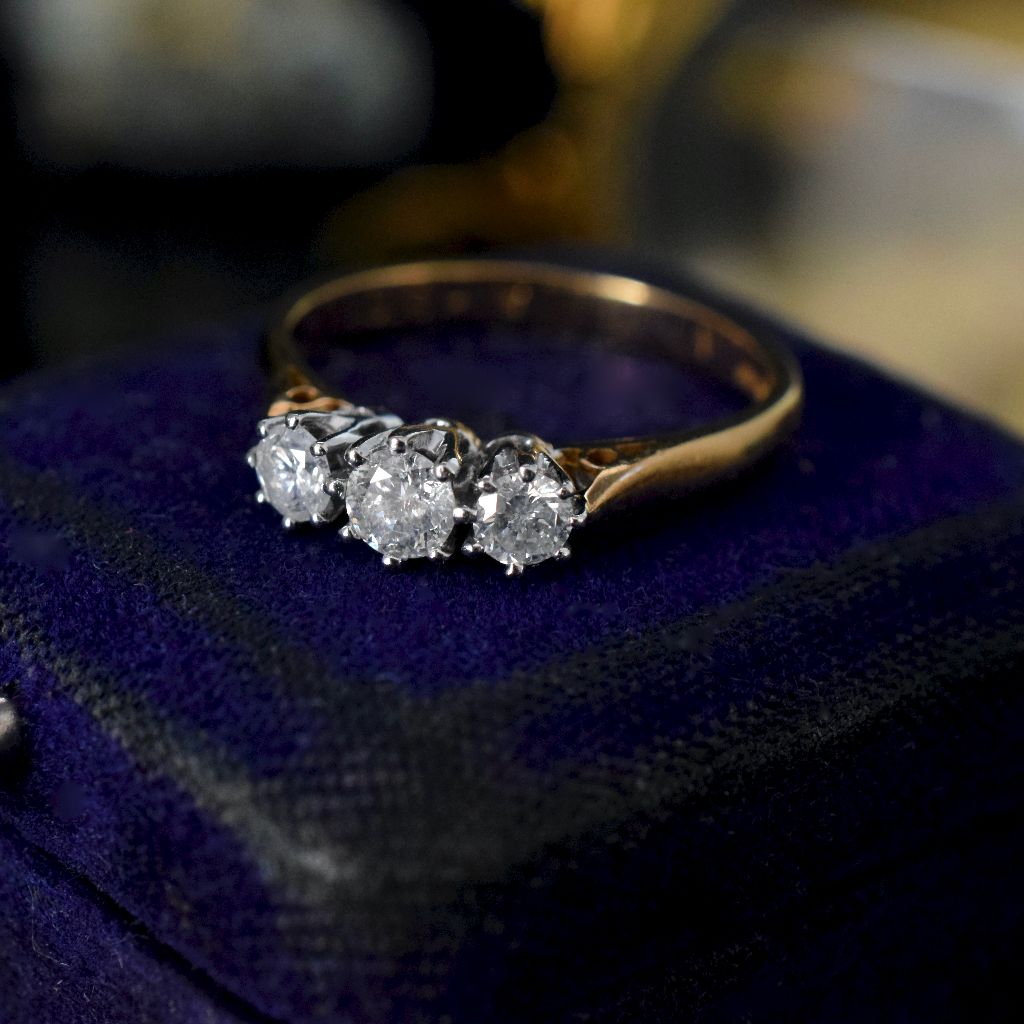 Pretty 18ct Yellow Gold Diamond 0.50ct Trilogy Ring