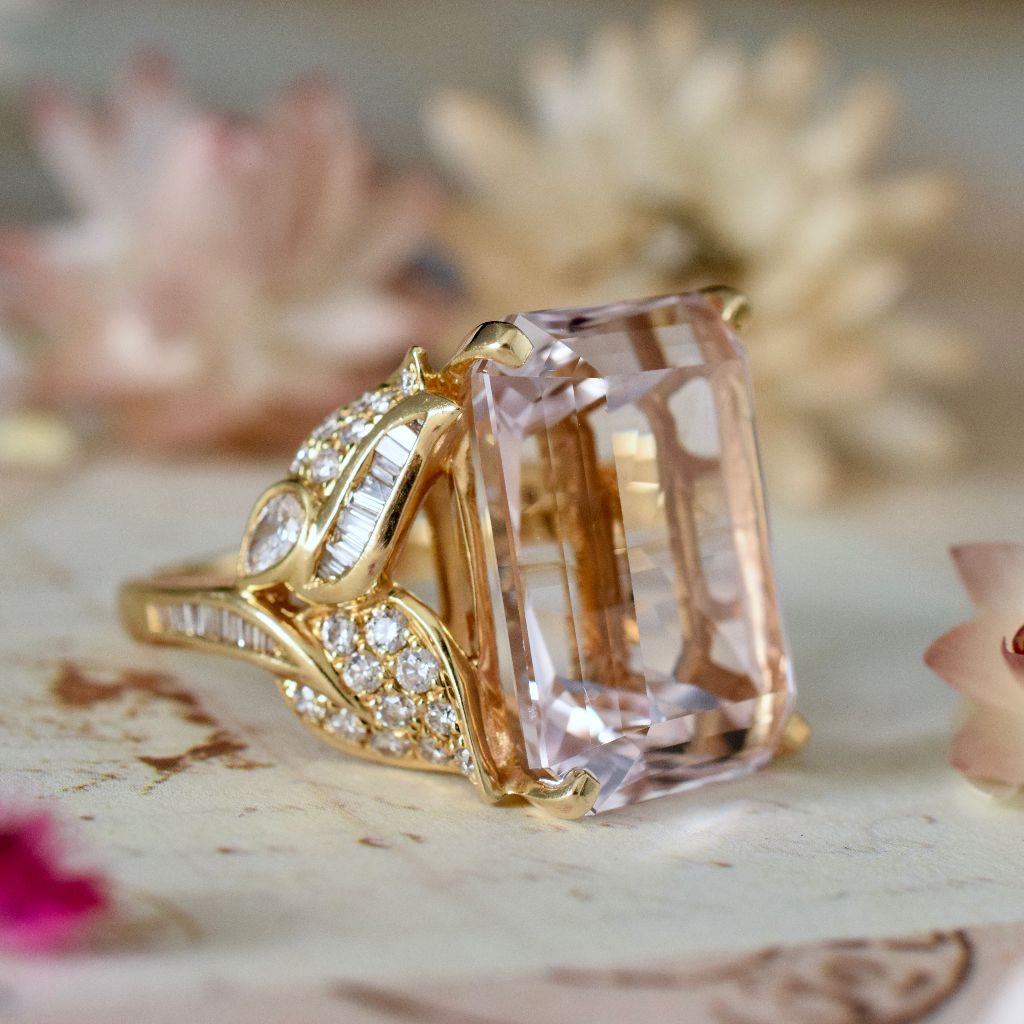 Stunning 18ct Yellow Gold Kunzite And Diamond Ring 12.54 Grams